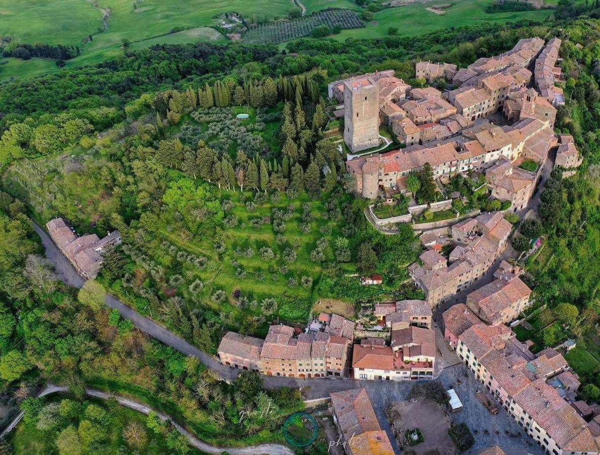 Ferienwohnung Casina Orione Montecatini Val di Cecina Exterior foto